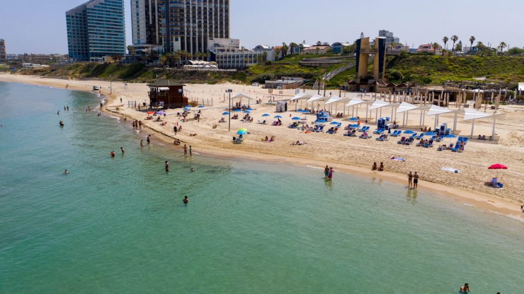 חוף הנכים בהרצליה