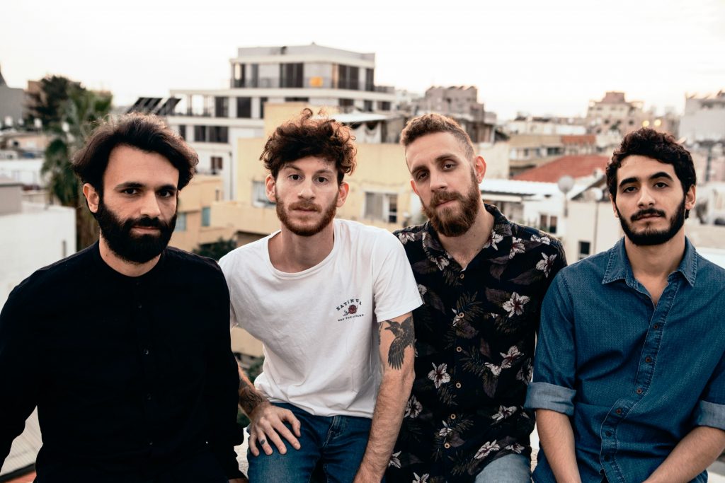 אלישע בנאי ו40 השודדים צילום אורית פניני