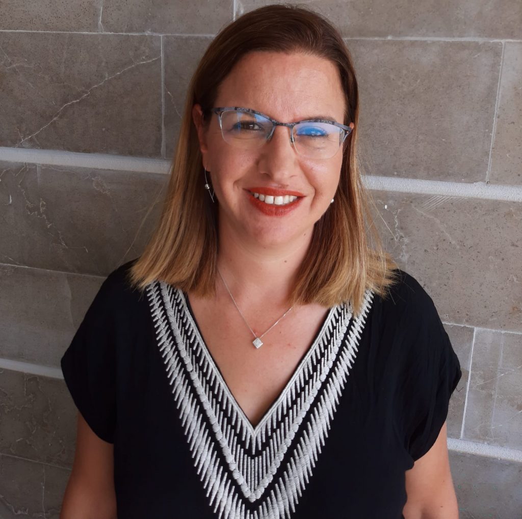 מנהלת בית ספר פעמונים – שירה דנטס