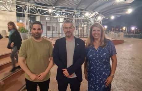 מפגש פעילי יש עתיד ברעננה